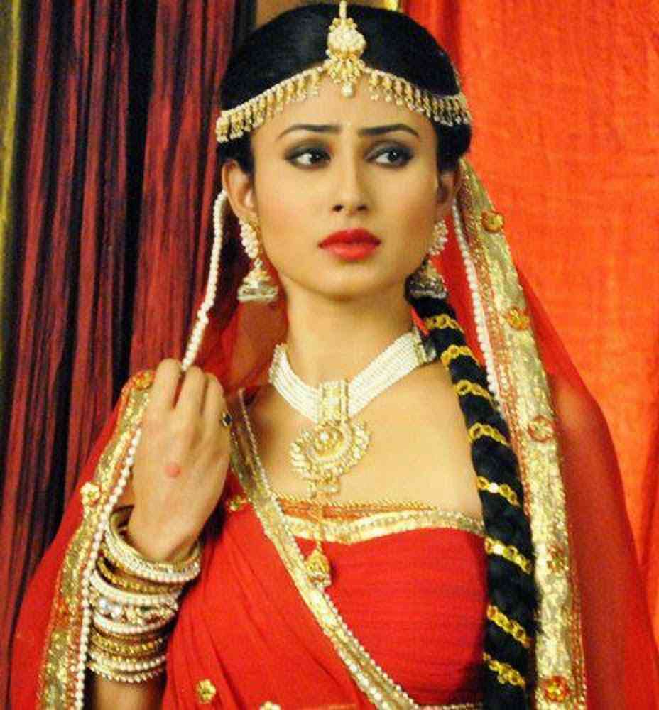 Mouni Roy Photo Download - HD Wallpaper 