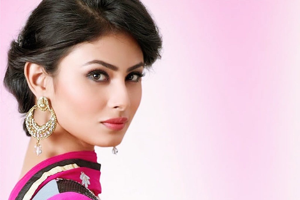 Mouni Roy Hd Wallpaper - Mouni Roy Full Hd - HD Wallpaper 