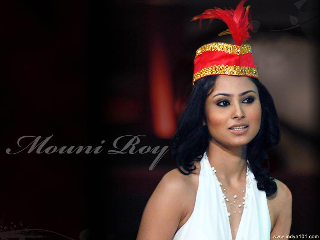 Mouni Roy Original - HD Wallpaper 
