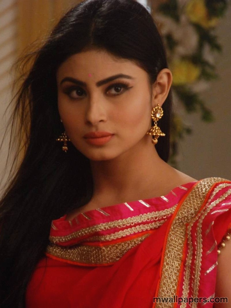 Mouni Roy Hot Hd Photos & Wallpapers - Comedy Actors In Bollywood - HD Wallpaper 