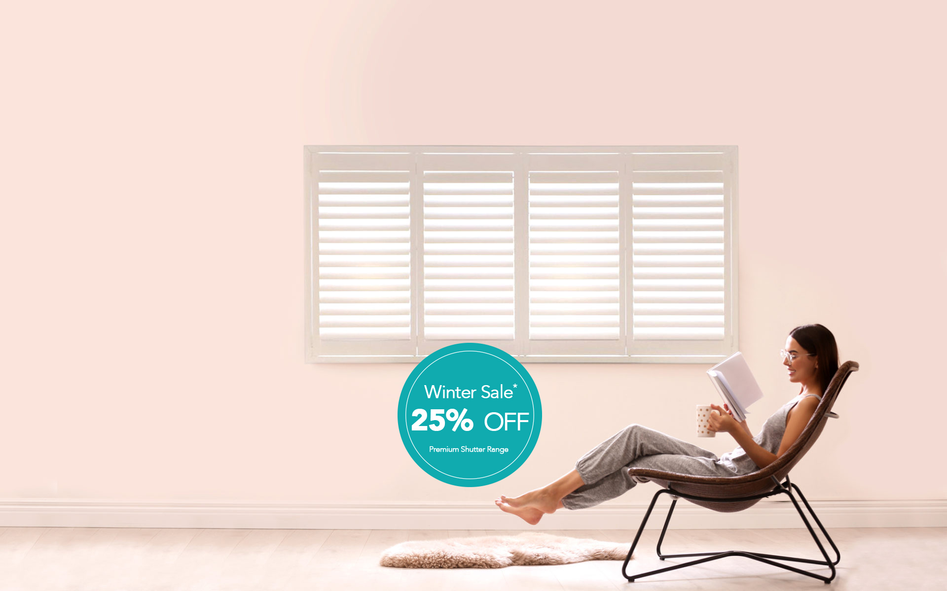 Sitting - HD Wallpaper 