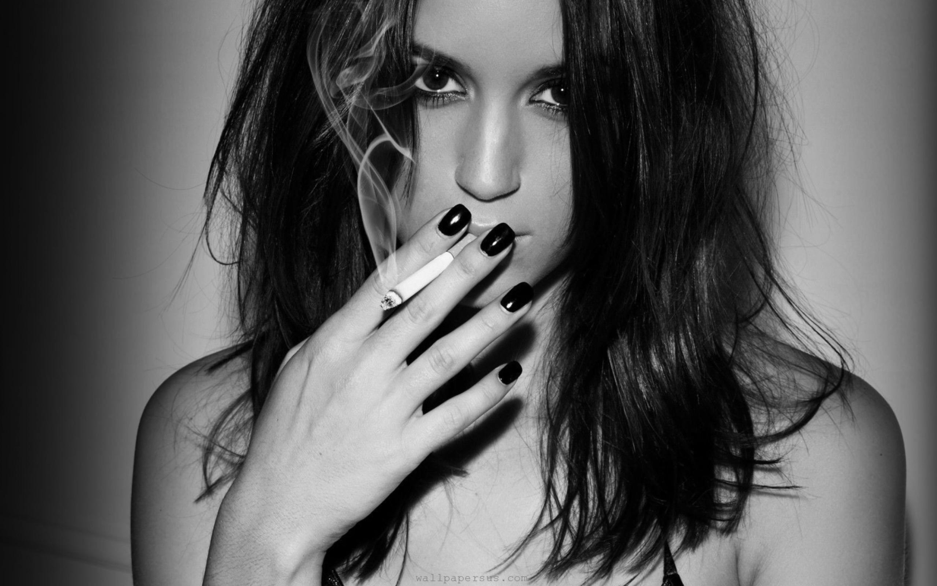 Smoking Girl - HD Wallpaper 