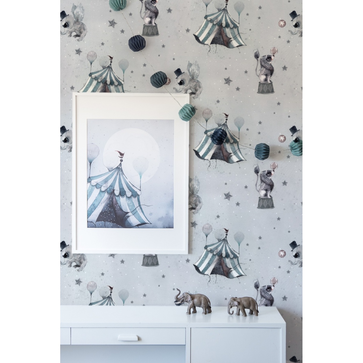 Mighetto The Wallpaper Circus Mighetto Blue-grey - Wallpaper - HD Wallpaper 