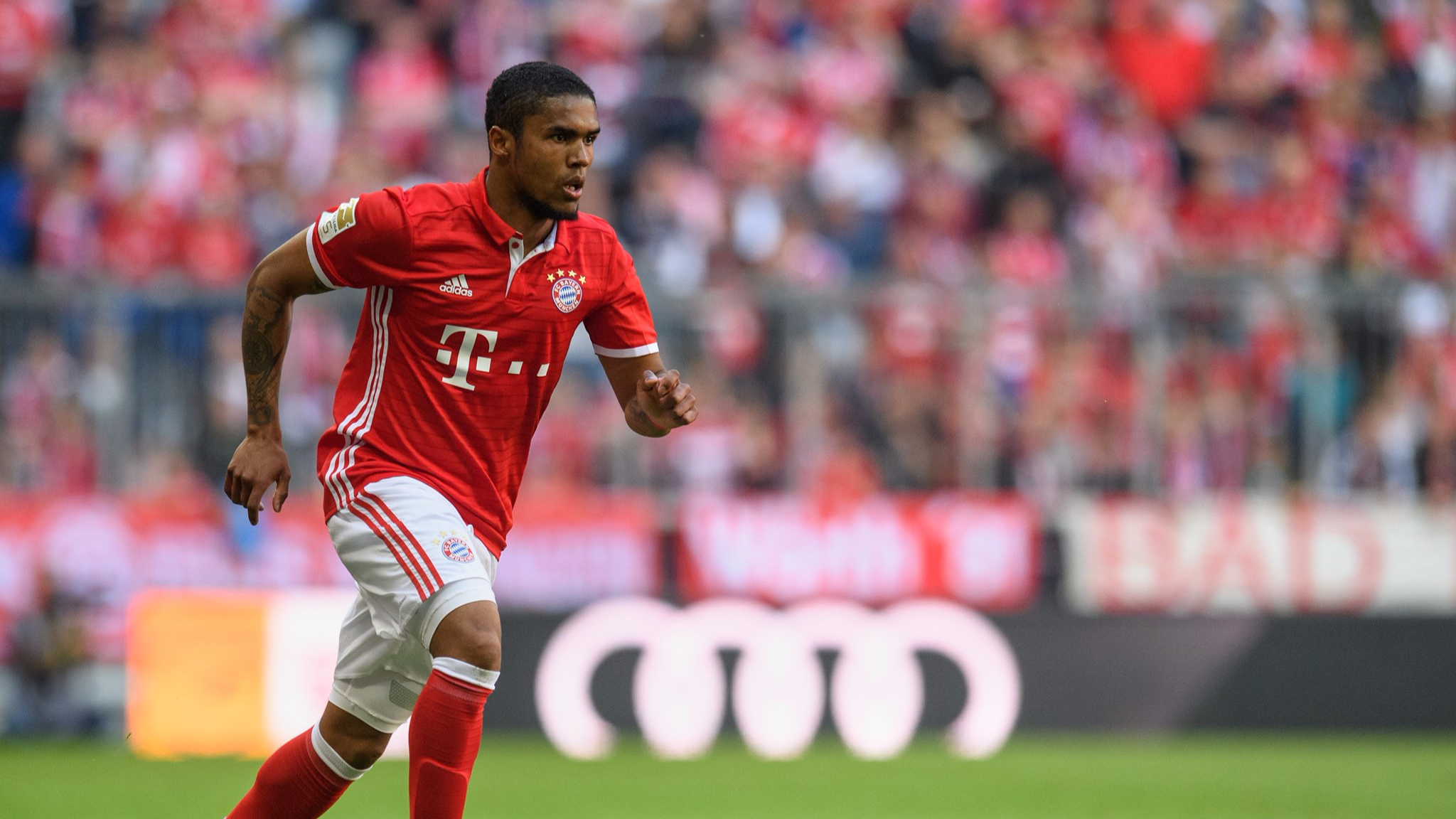 Douglas Costa Replies To Fan Who Tweeted Him Every - Douglas Costa - HD Wallpaper 