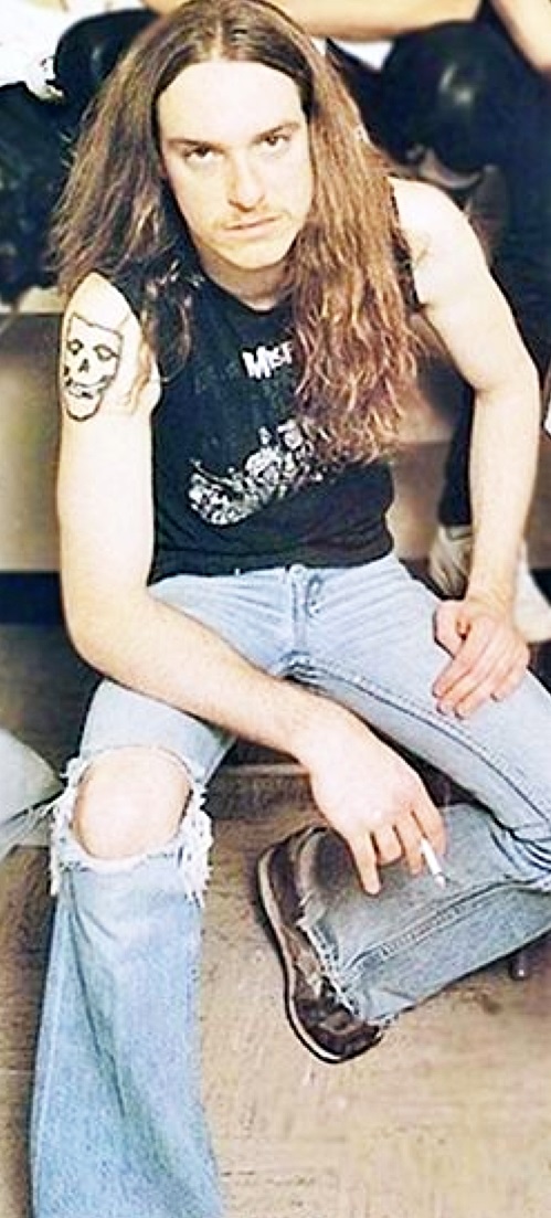 Cliff Burton Metallicadied At The Age Of 24 Due To - Cliff Burton - HD Wallpaper 