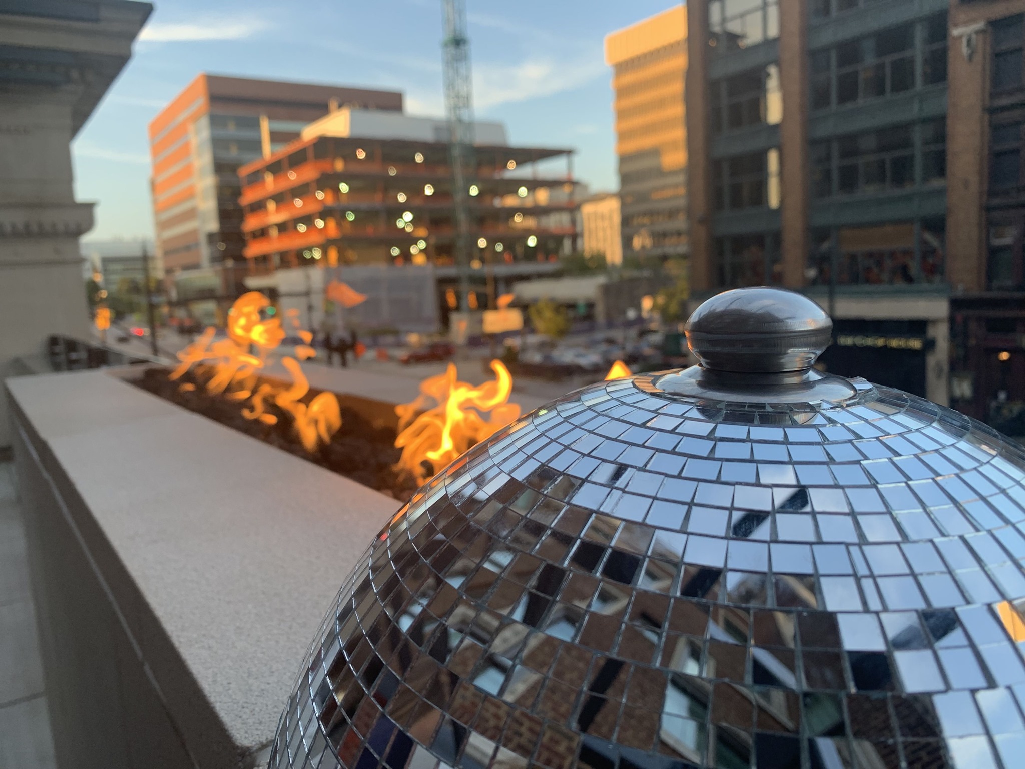 Don T Care Bar Grand Rapids - HD Wallpaper 