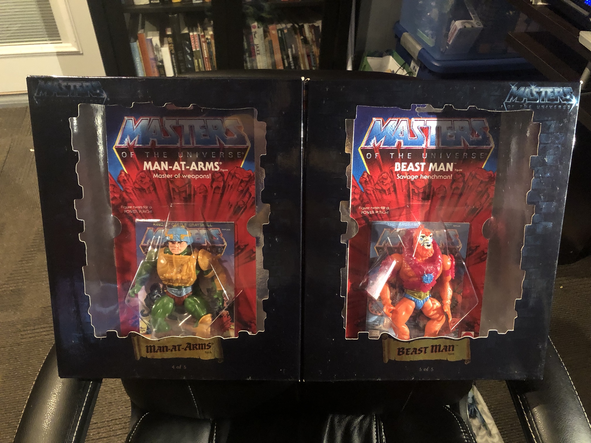 Action Figure - HD Wallpaper 