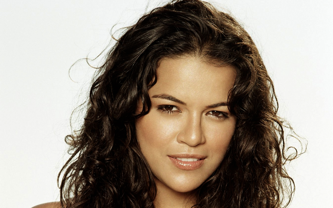 Michelle Rodriguez Hot Photoshoot - HD Wallpaper 