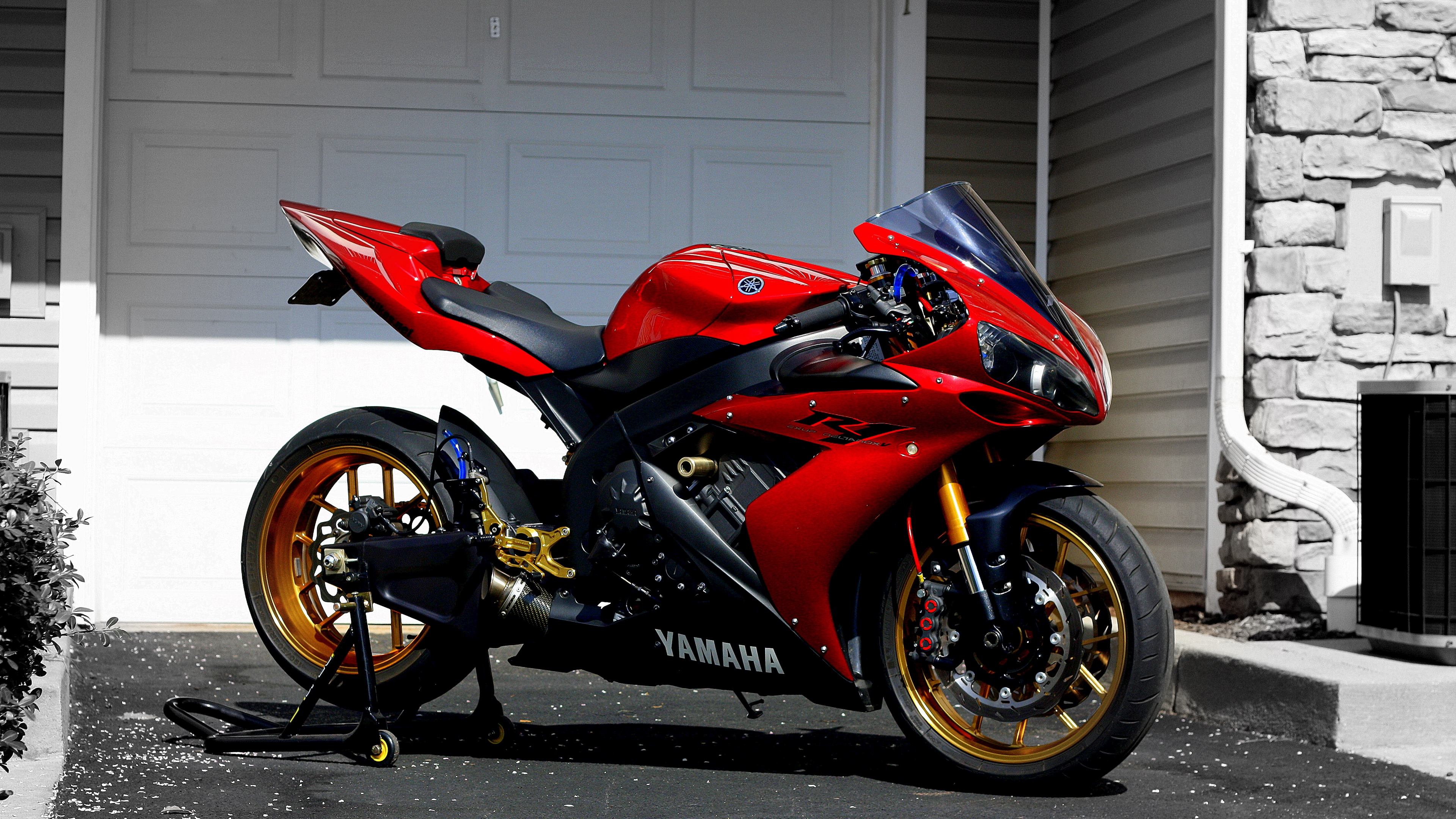 Yamaha R1 Wallpaper Hd - HD Wallpaper 