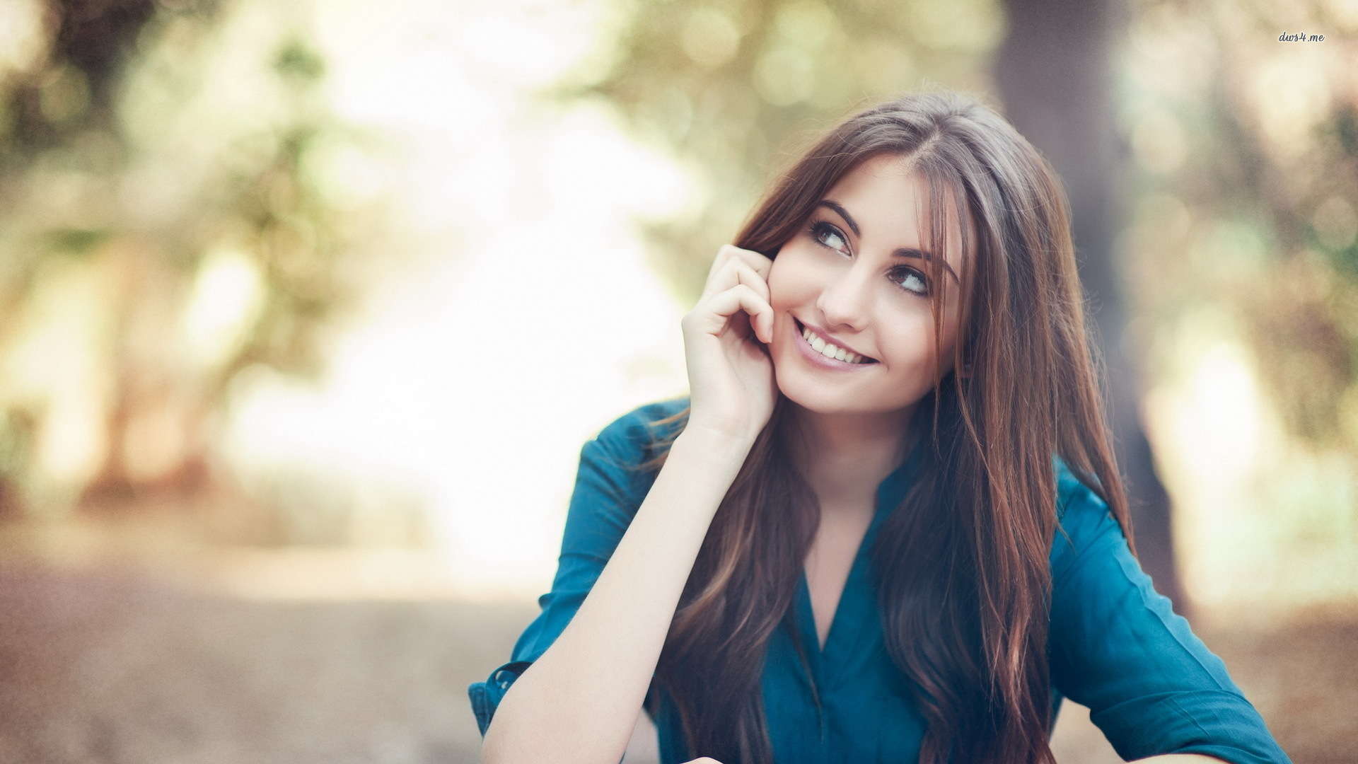 Cute Baby Girl Wallpapers Facebook
cute Girl Wallpapers - Smile Cute Girl - HD Wallpaper 