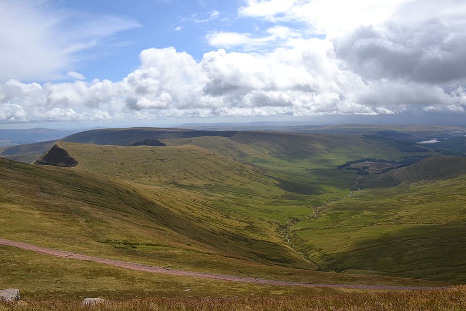 Mountains, Countryside, Brecon Beacons, Sky, Clouds, - Hill - HD Wallpaper 