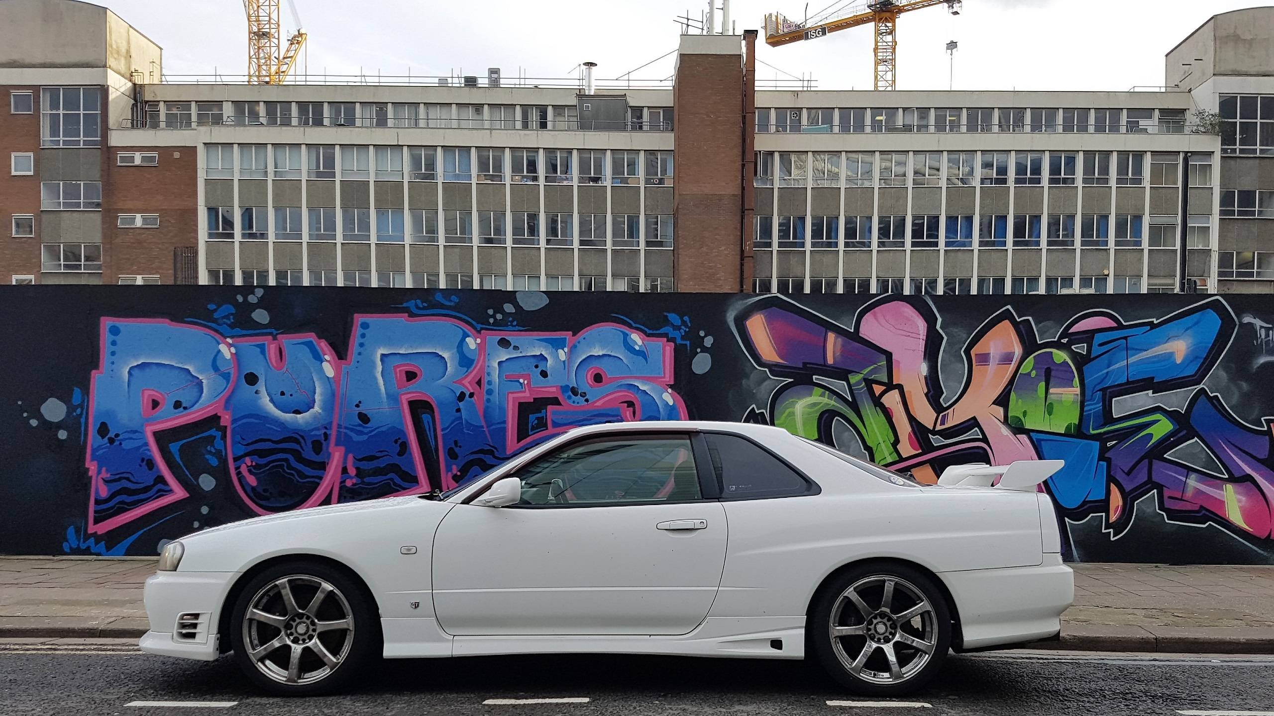 A Skyline I Came Across In Cardiff Wales Wallpaper - Nissan Skyline Gt-r - HD Wallpaper 