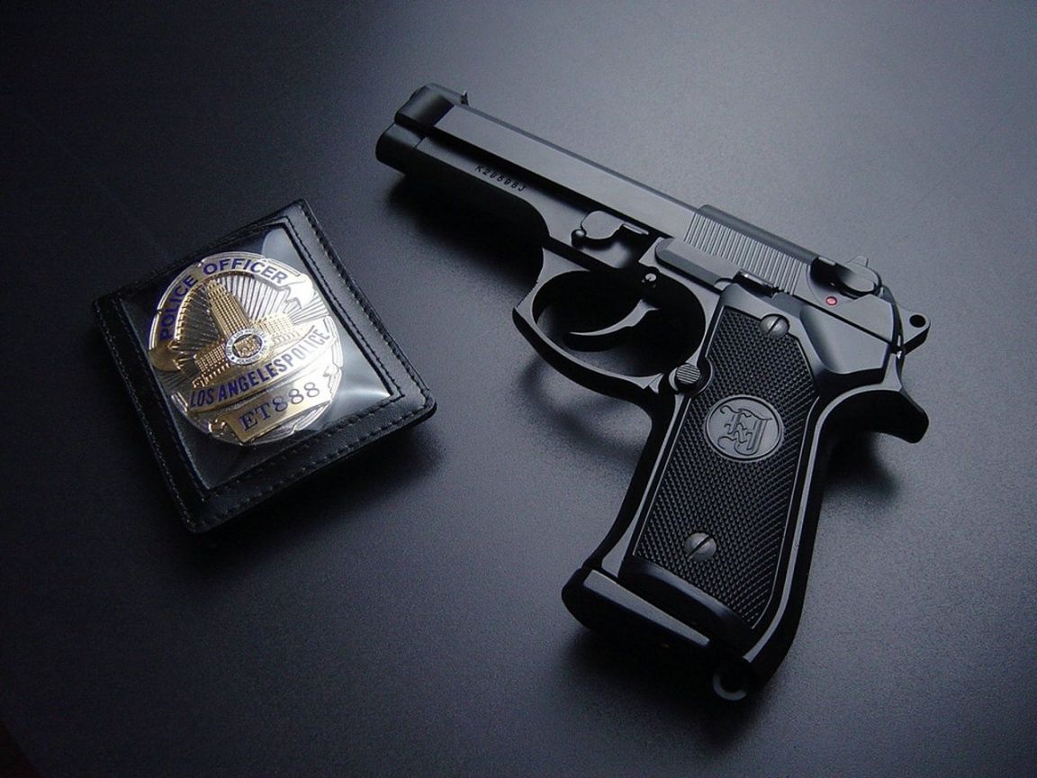 Lapd Badge And Gun - HD Wallpaper 