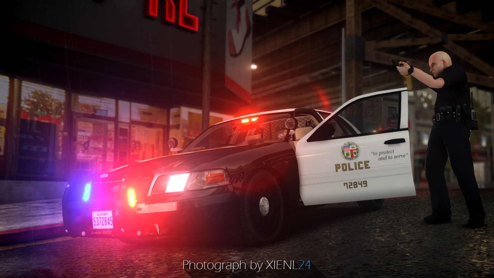 Ford Crown Victoria Police Interceptor - HD Wallpaper 