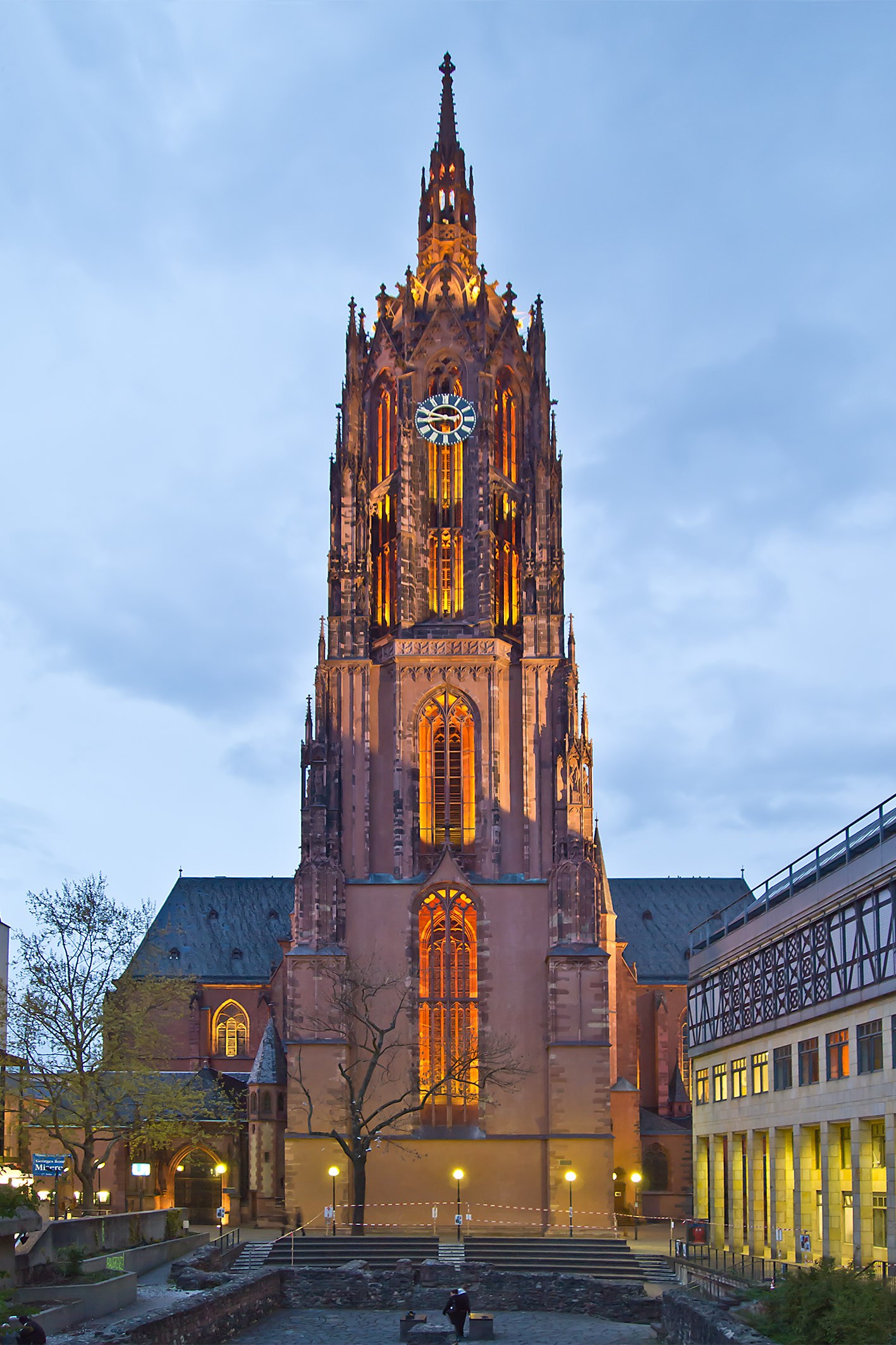 Frankfurt Dom Abend Church Lights Architecture - Frankfurt Cathedral - HD Wallpaper 