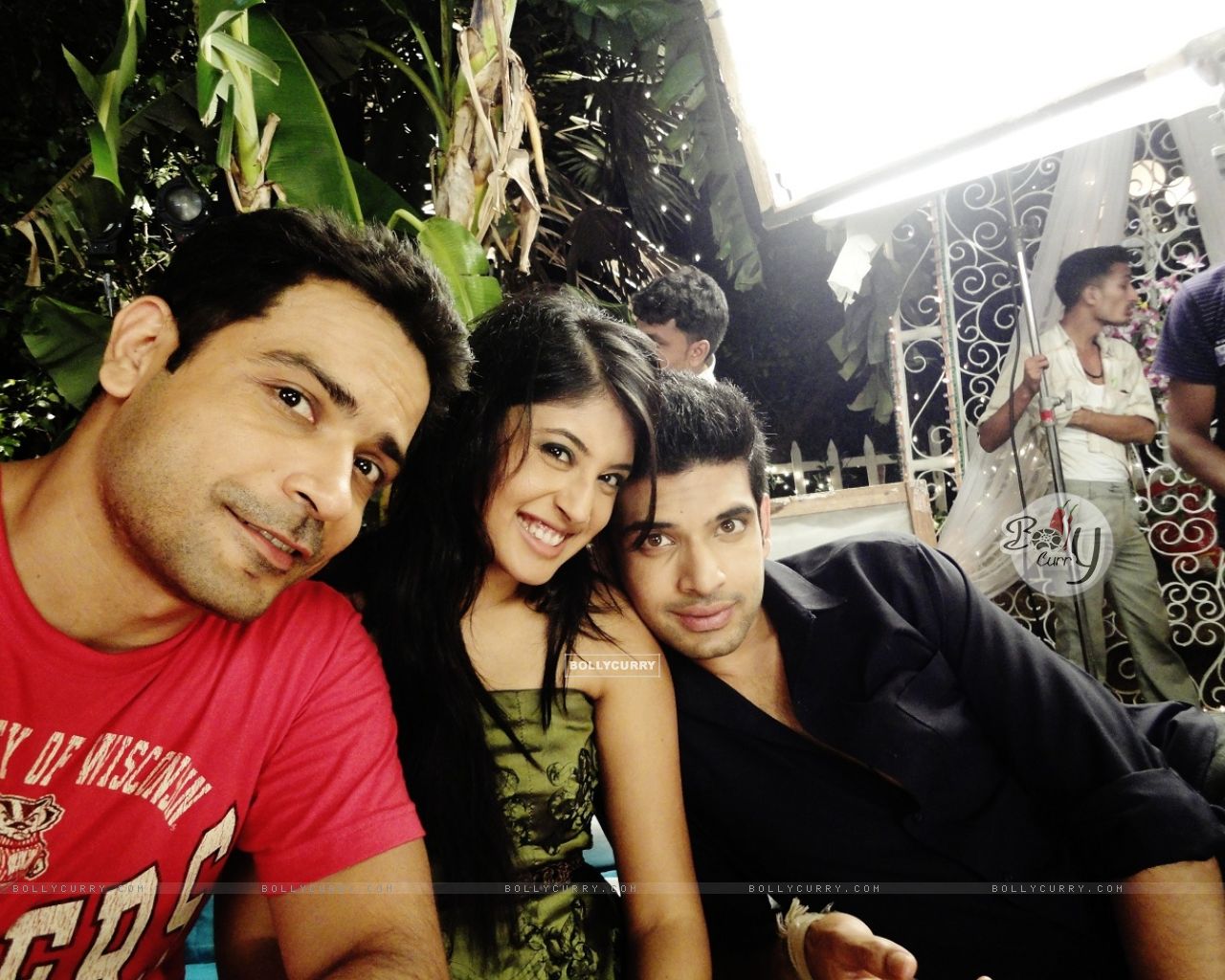 Nitin Sahrawat With Karan Kundra And Kritika Kamra - Karan Kundra And Kritika Kamra - HD Wallpaper 