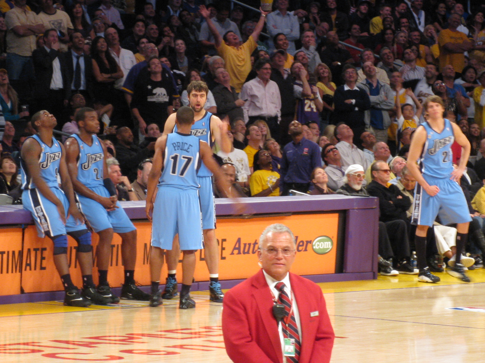 Dribble Basketball - HD Wallpaper 