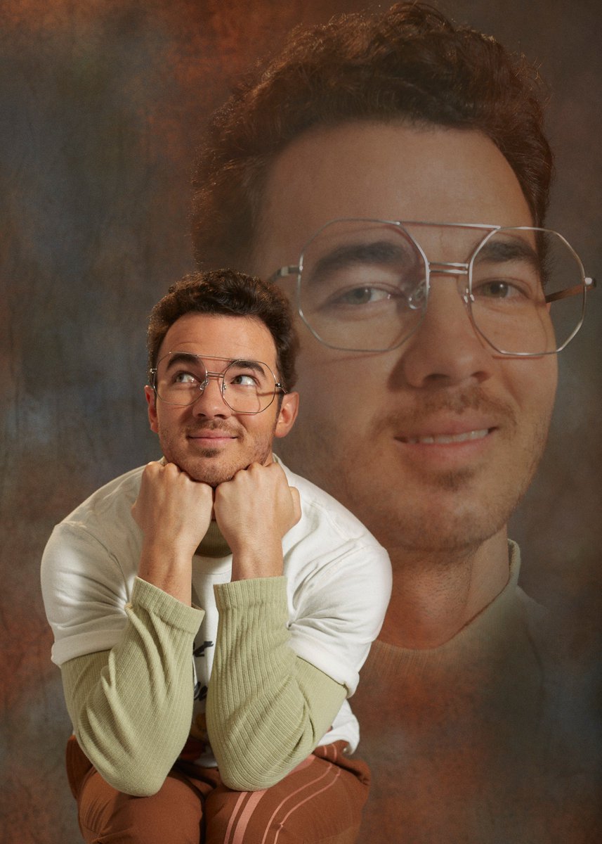 Paper Magazine Jonas Brothers - HD Wallpaper 