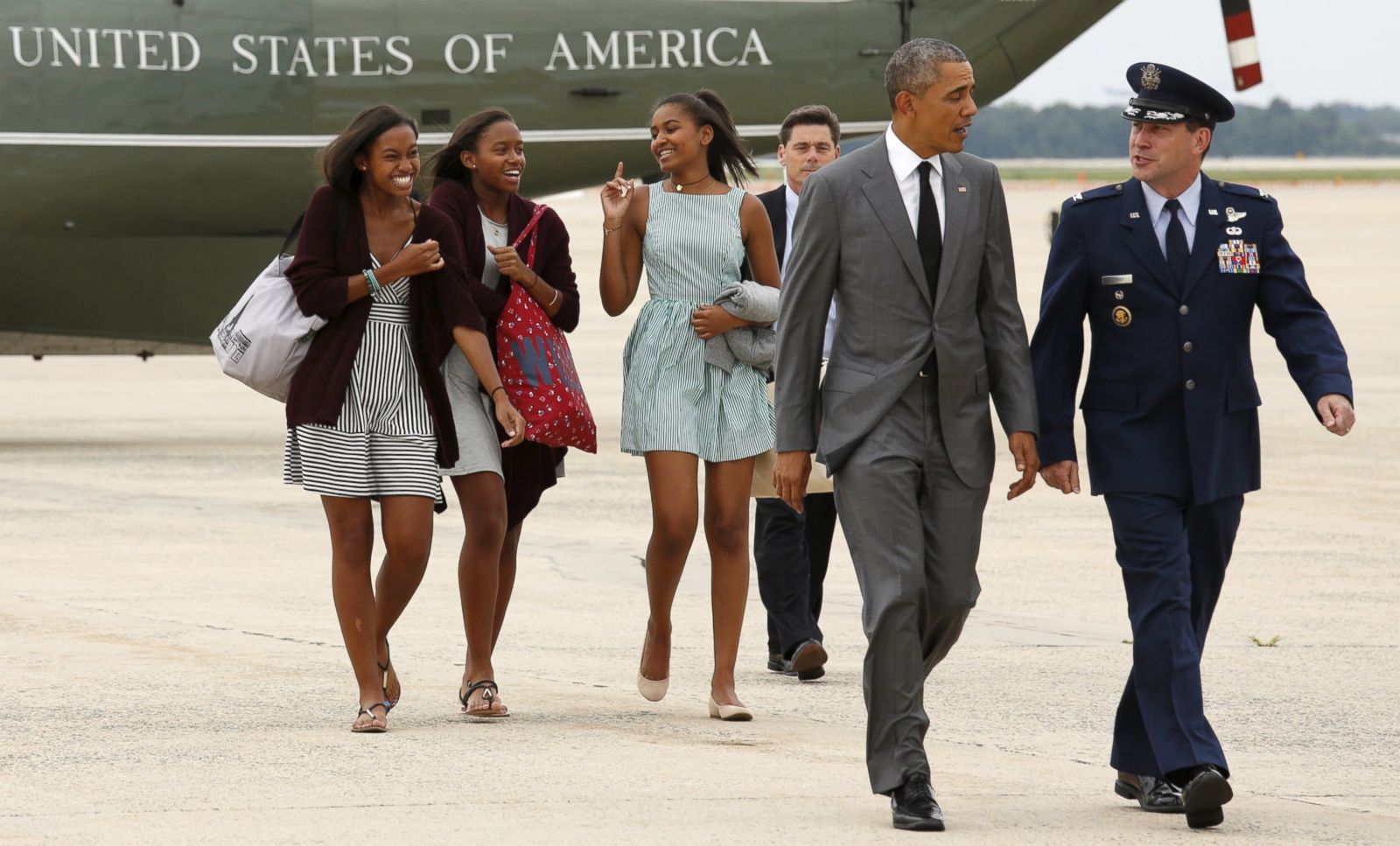 Barack Obama On Air Force One - HD Wallpaper 