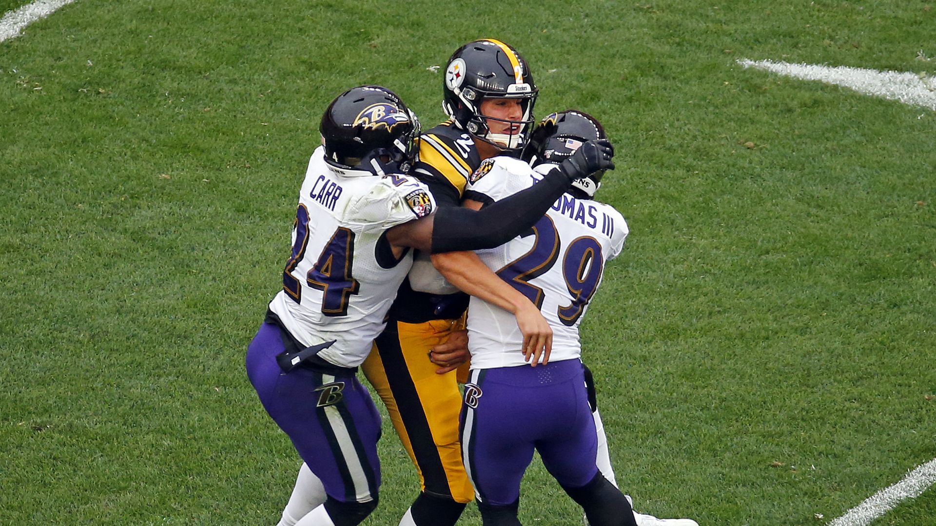 Earl Thomas Hit On Mason Rudolph - HD Wallpaper 