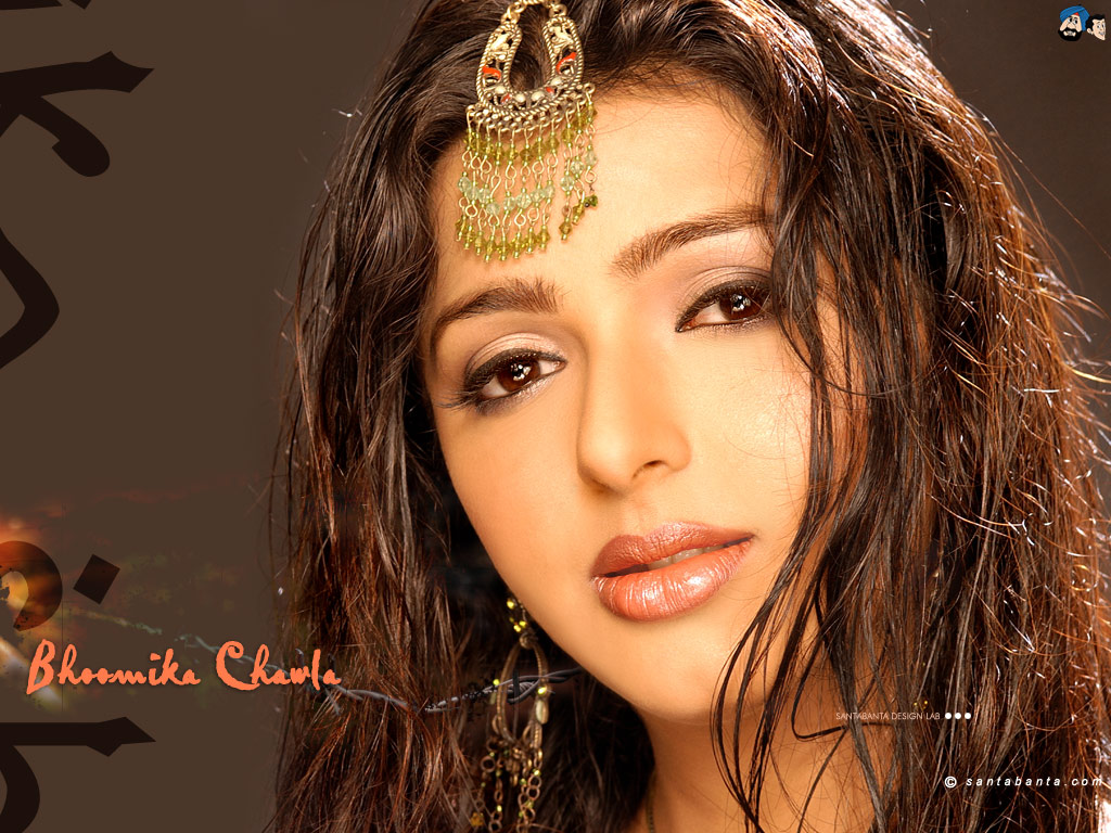 Bhoomika Chawla Wallpaper - Tere Naam Film Heroin - HD Wallpaper 