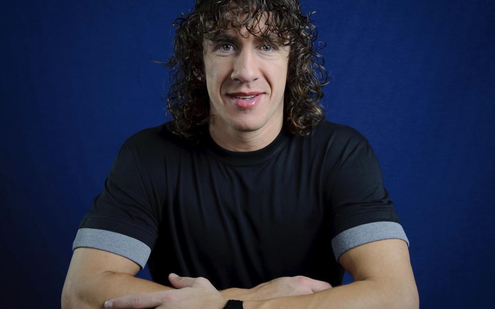 Carles Puyol Smile Wallpaper,young Hd Wallpaper,spain - Puyol Smile - HD Wallpaper 