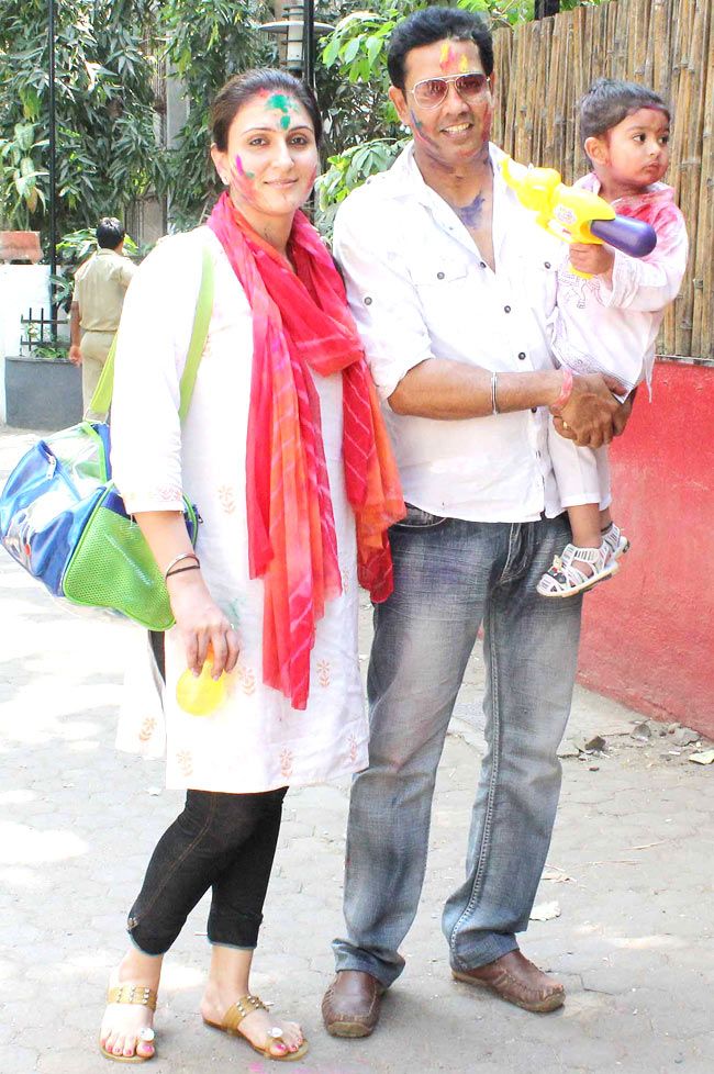 Juhi Babbar Kids - HD Wallpaper 