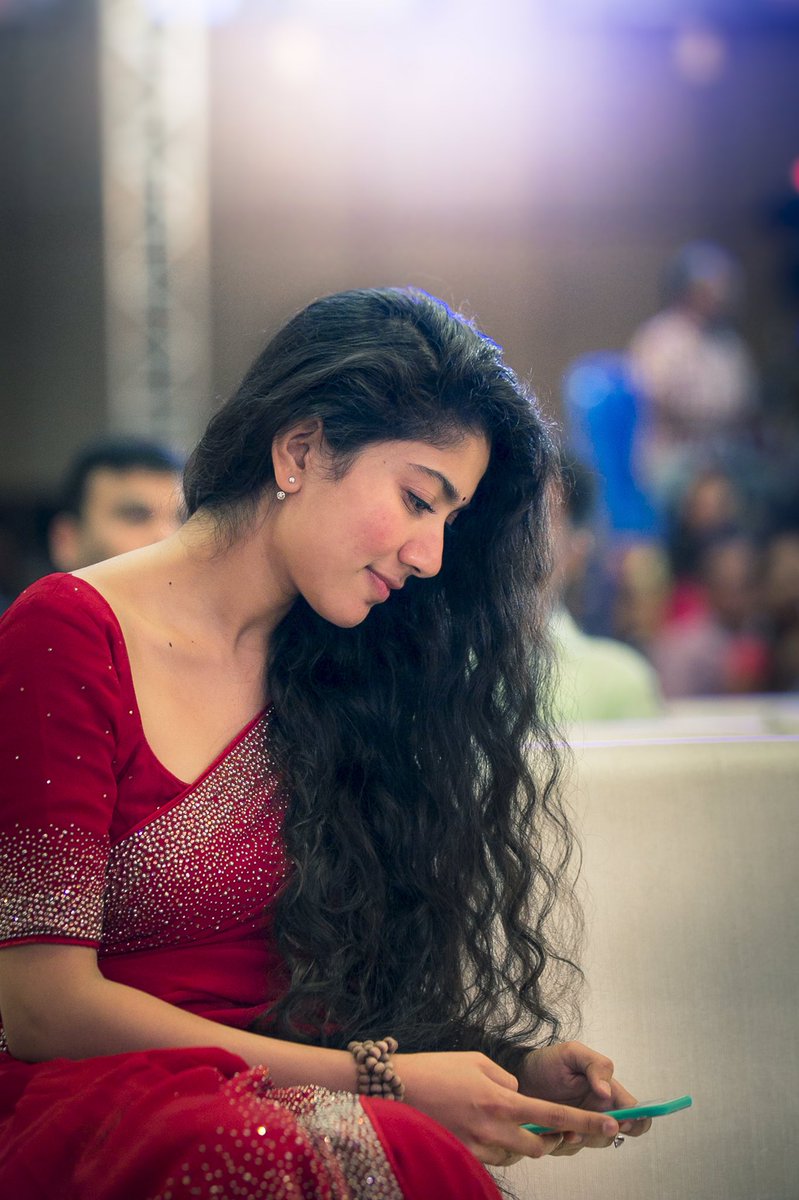 Super Cute Photo Stills Of Actress Sai Pallavi - Sai Pallavi Fidaa Movie - HD Wallpaper 