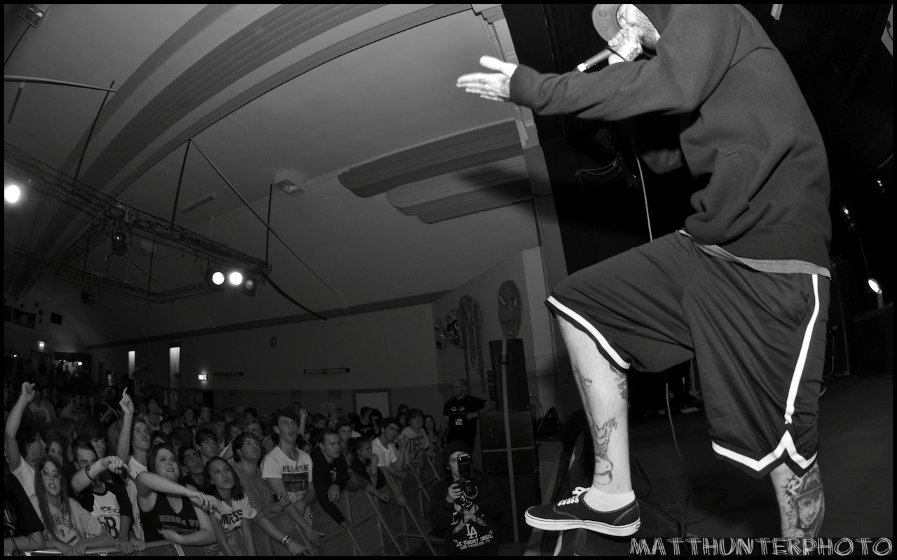 Deez Nuts Wallpapers - Monochrome - HD Wallpaper 