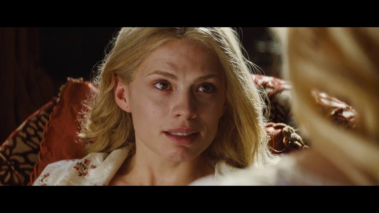 Cinderella Have Courage And Be Kind Scene - HD Wallpaper 