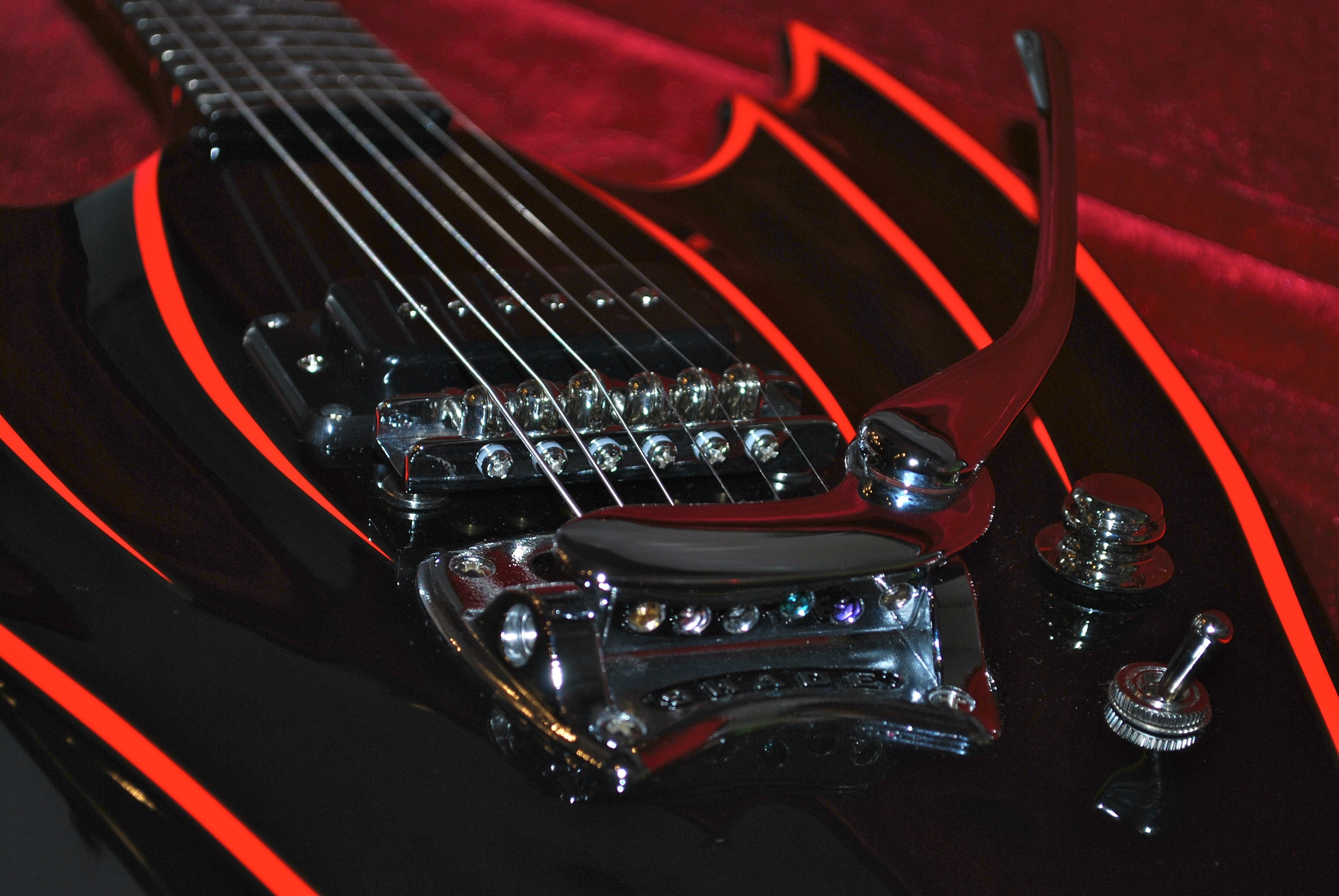 Guitar Batman - HD Wallpaper 