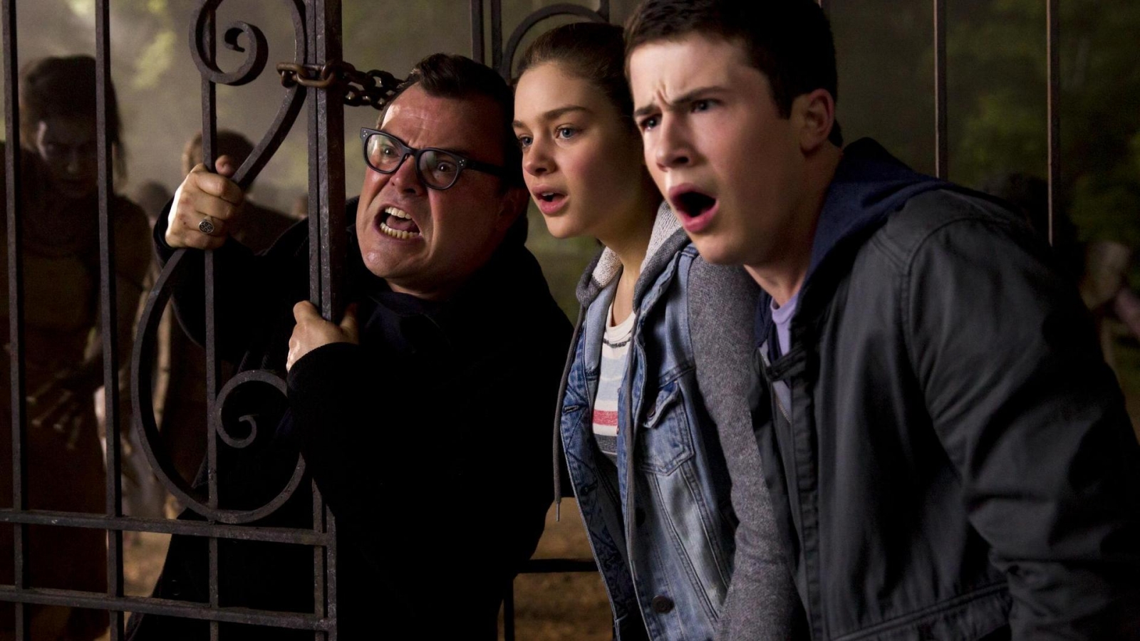 Dylan Minnette Rl Stine - HD Wallpaper 