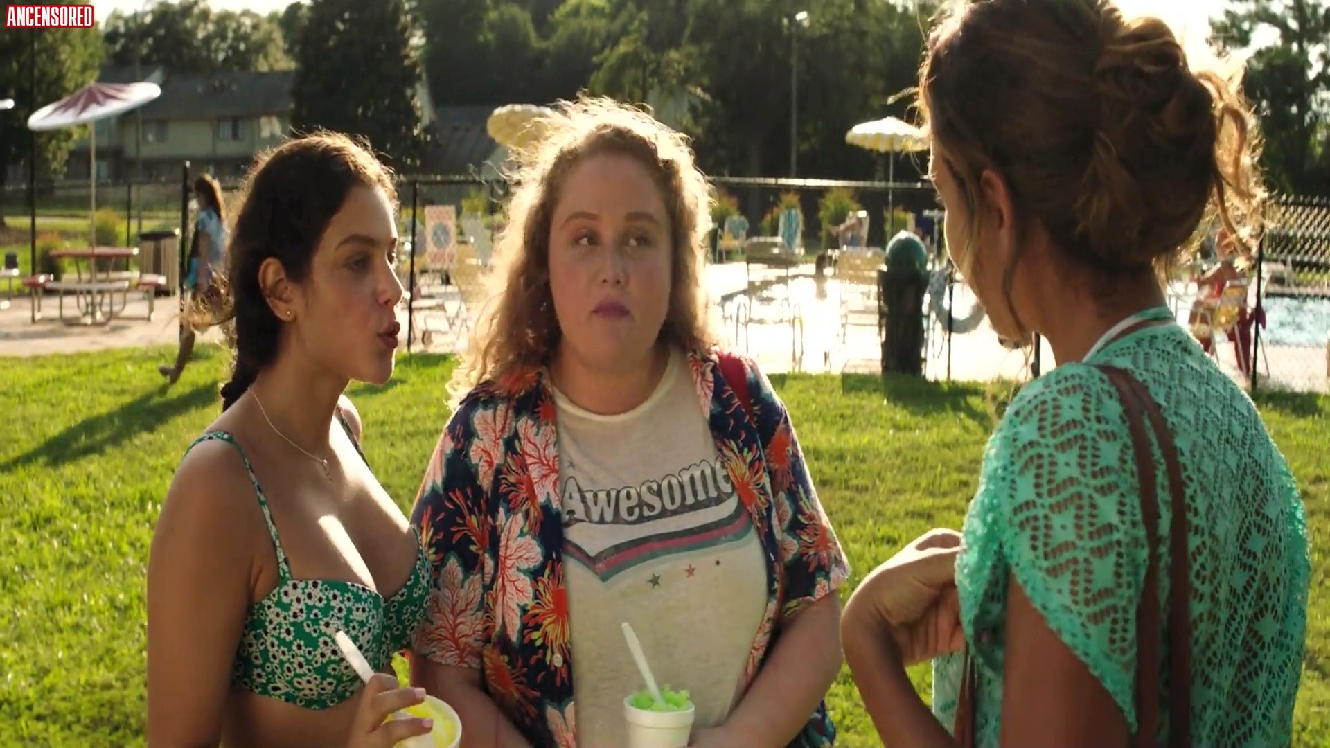 Odeya Rush Dumplin Nude - HD Wallpaper 