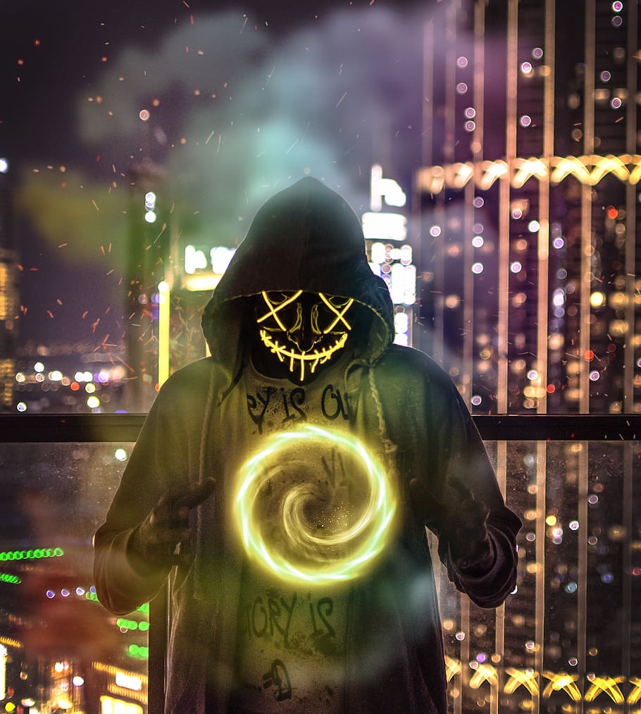 Man Wearing Hoodie Forming Chakra Wallpaper, Blur, - Hombre Con Mascara De Luz - HD Wallpaper 