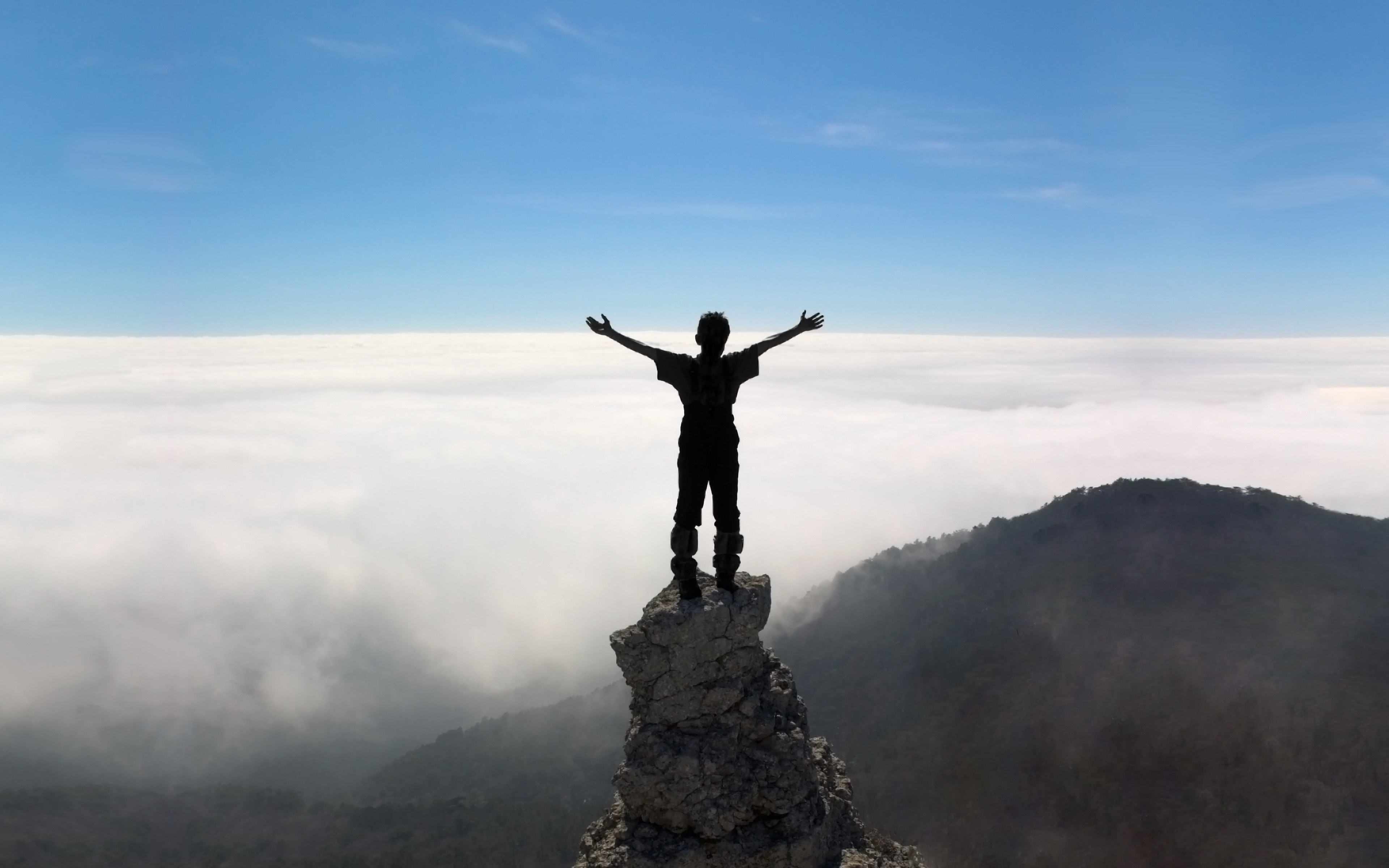 Wallpaper Silhouette, People, Rocks, Sky, Top - شخص واقف فوق جبل - HD Wallpaper 