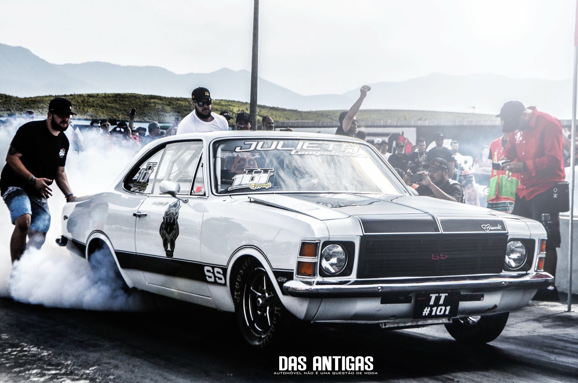 Antique Car - HD Wallpaper 