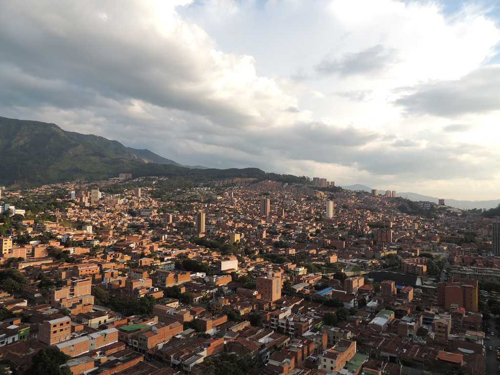 Medellin Colombia Beautiful - HD Wallpaper 