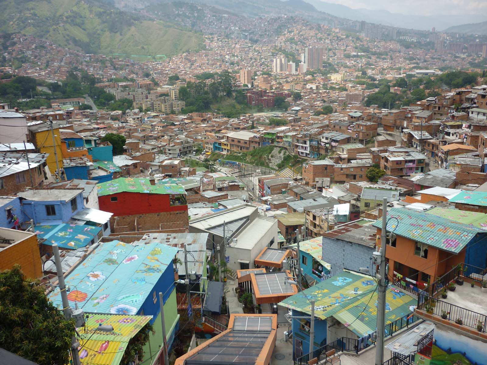 Integrated Urban Projects In Medellin - HD Wallpaper 