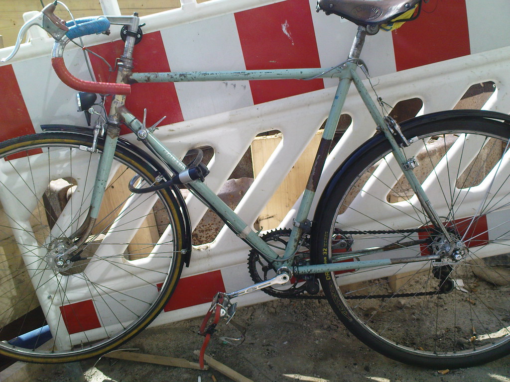 Road Bicycle - HD Wallpaper 