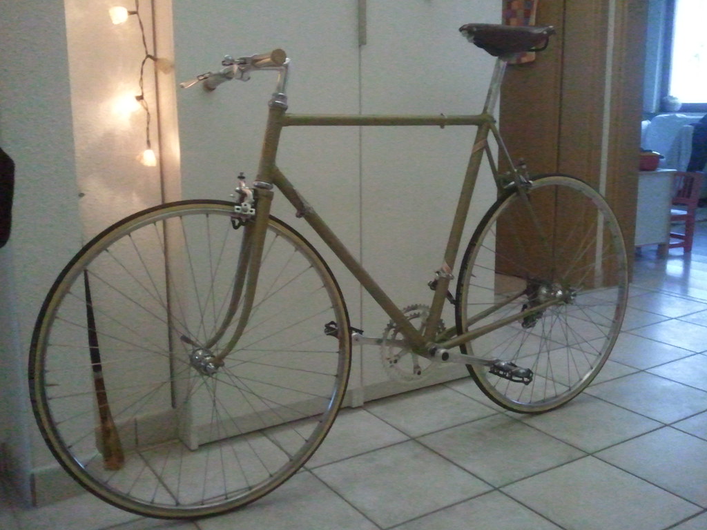Road Bicycle - HD Wallpaper 