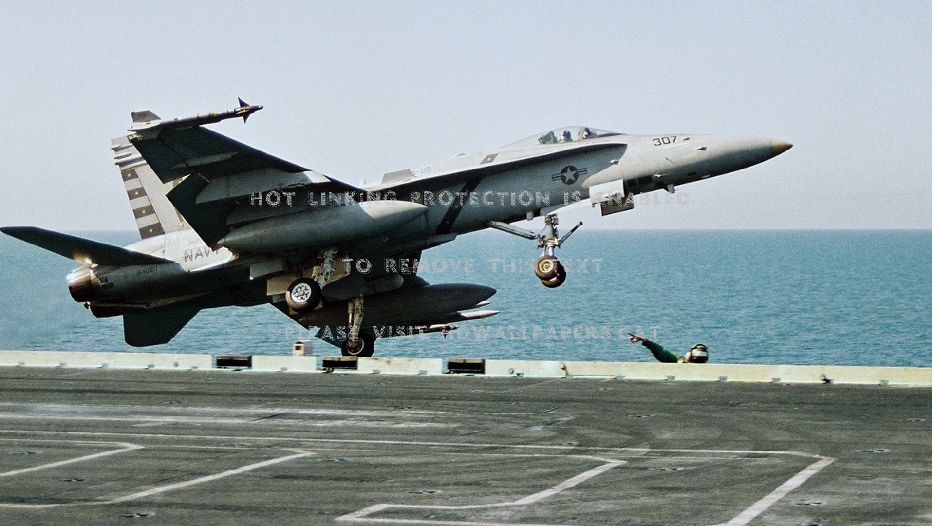 Pull Up Launch Jet F18 Deck Hornet Wallpaper - Boeing F/a-18e/f Super Hornet - HD Wallpaper 