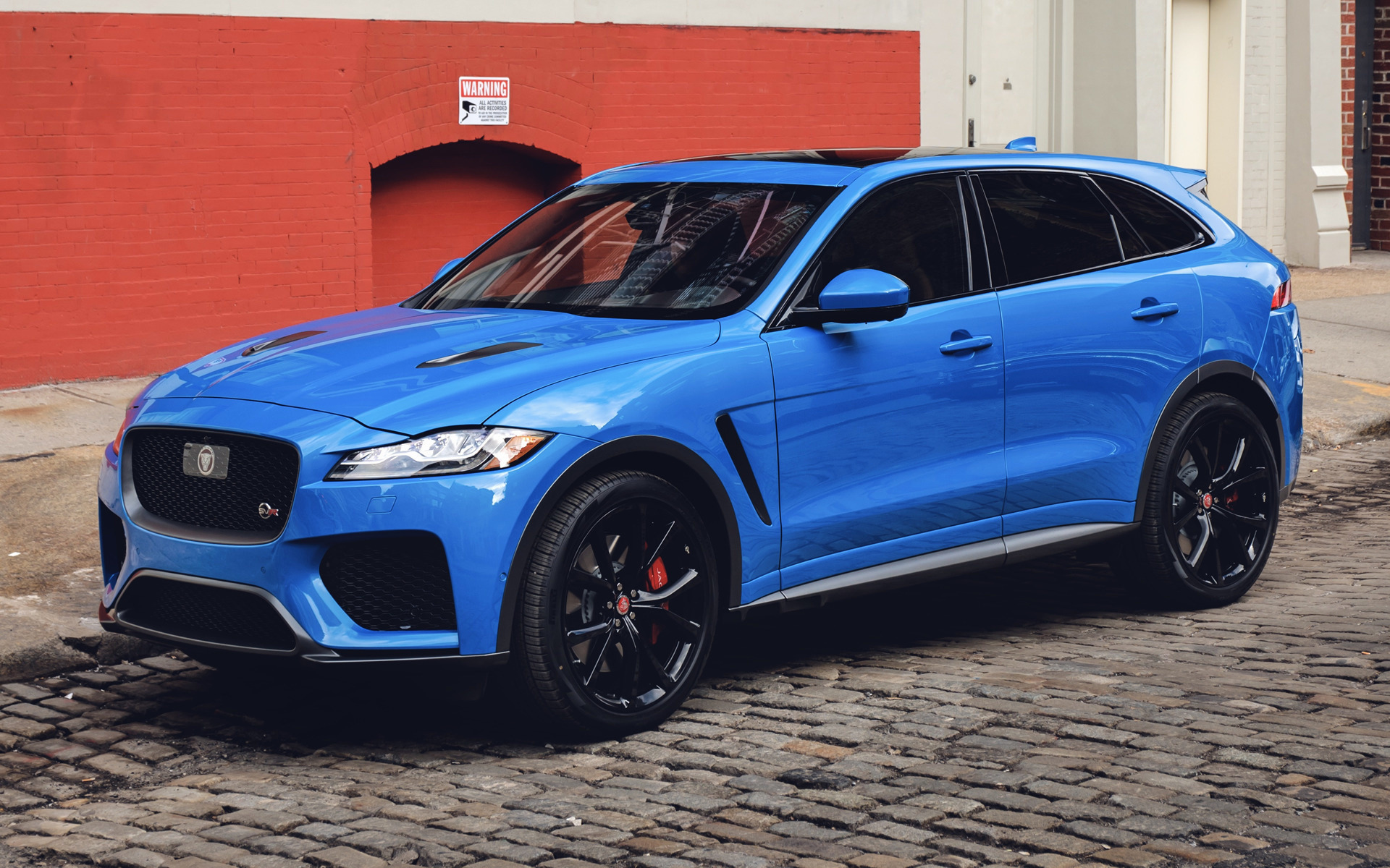 F Pace Svr Jaguar Suv - HD Wallpaper 