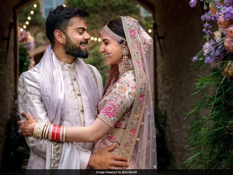 Bollywood Couple Wallpaper - HD Wallpaper 
