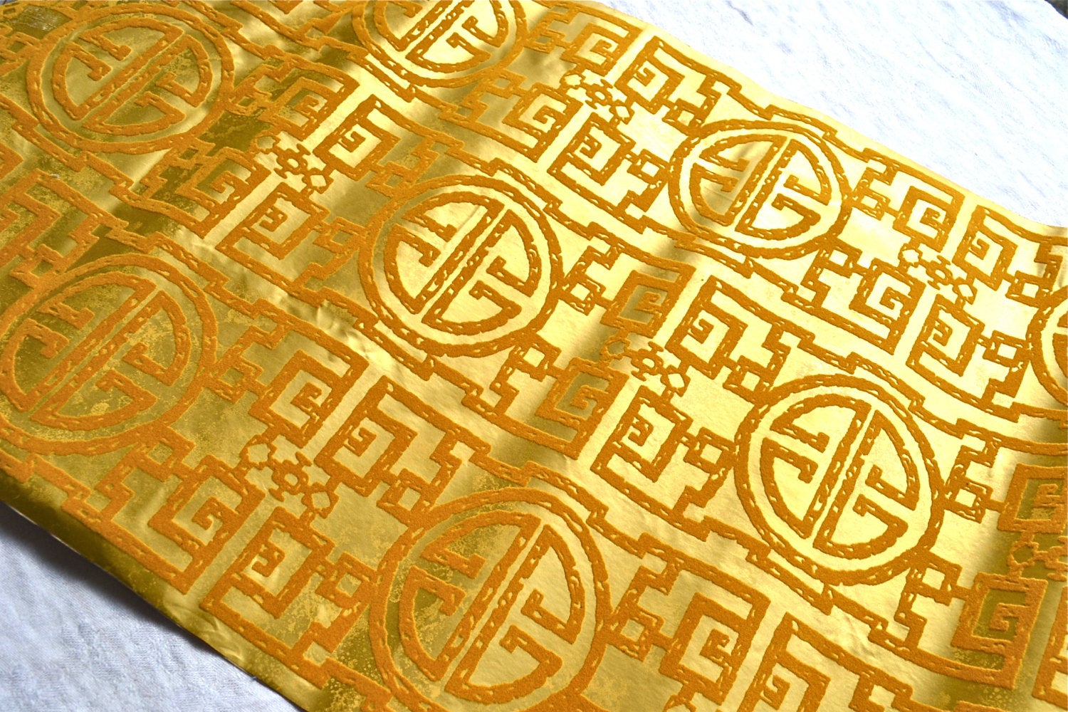 Vintage Wallpaper Gold Flocked Oriental Design Kik - Motif - HD Wallpaper 