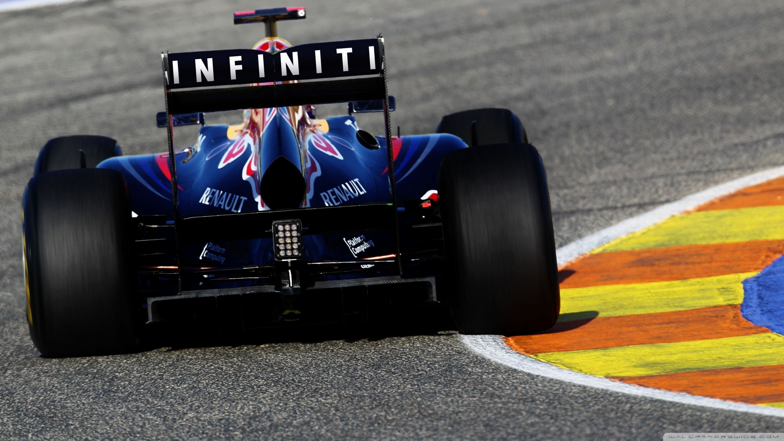 Red Bull Racing 2011 - HD Wallpaper 