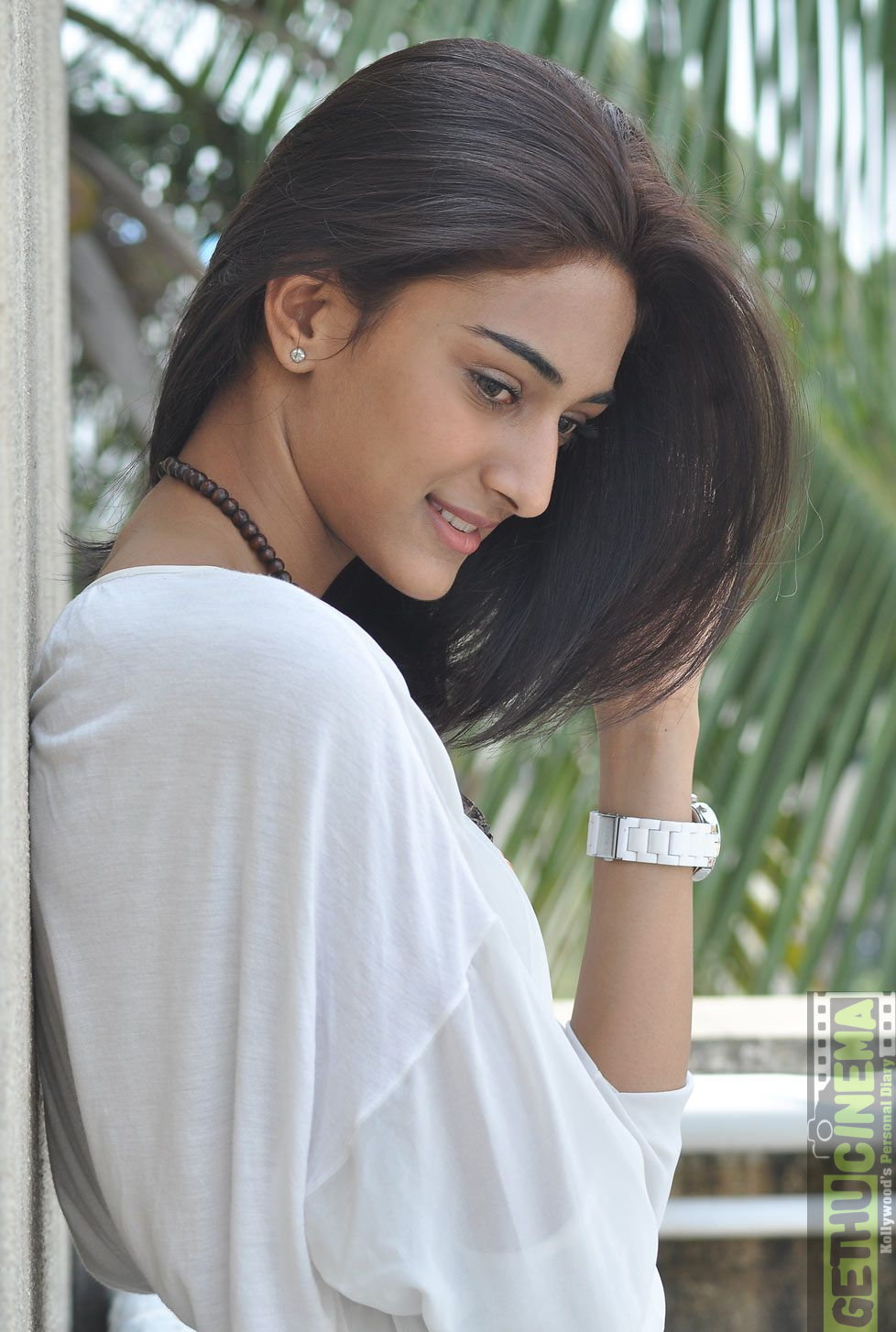 Full Hd Erica Fernandes Hd - HD Wallpaper 