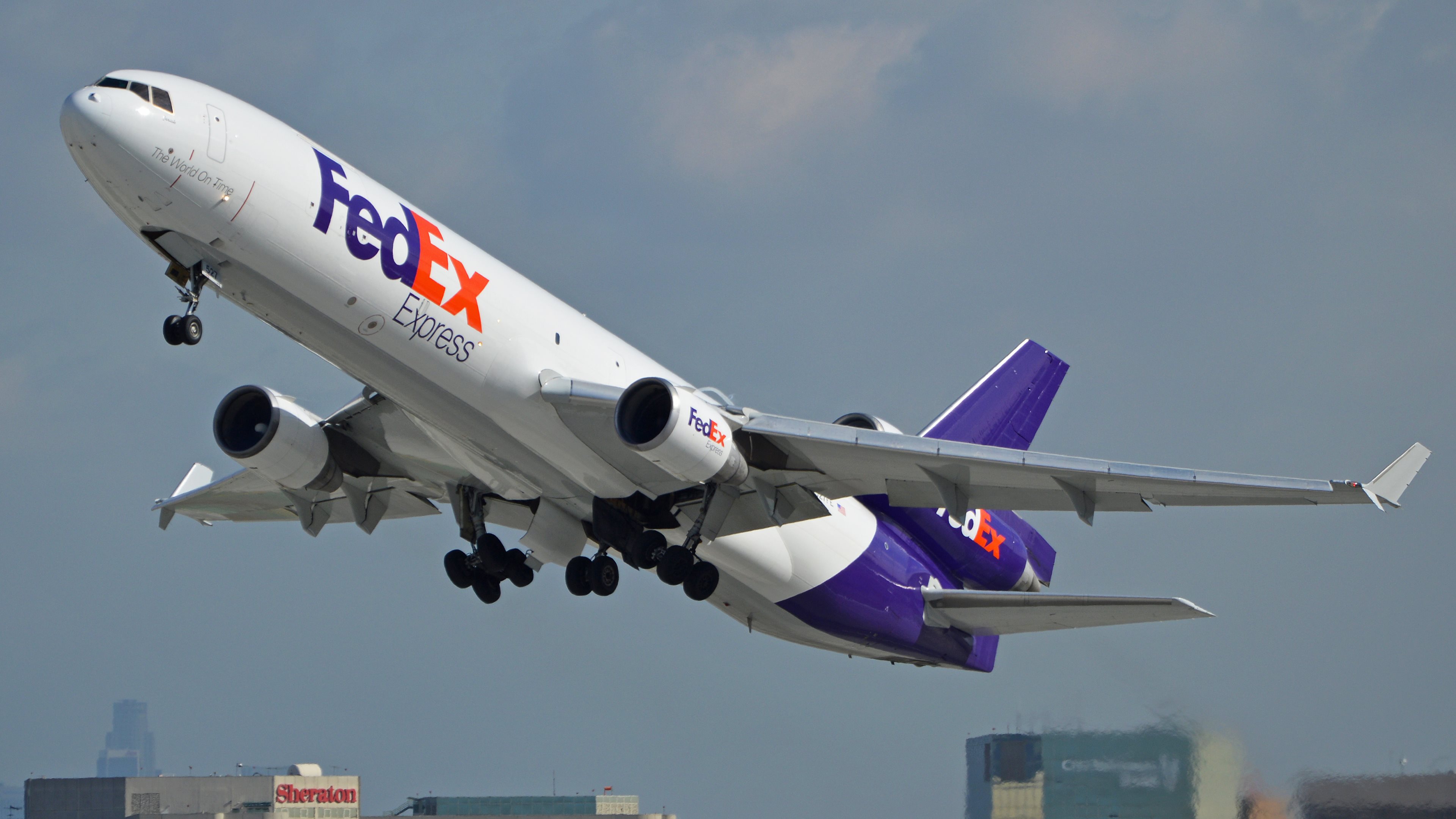 Cargo Aircraft Takeoff From Lax Wallpaper - Fedex - HD Wallpaper 