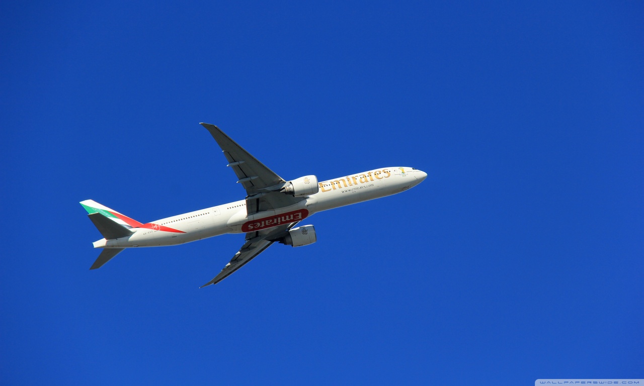 Boeing 777 - HD Wallpaper 