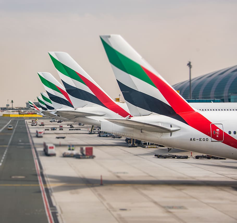 Dubai, United Arab Emirates, Dubai International Airport, - 8k Dubai Airport - HD Wallpaper 