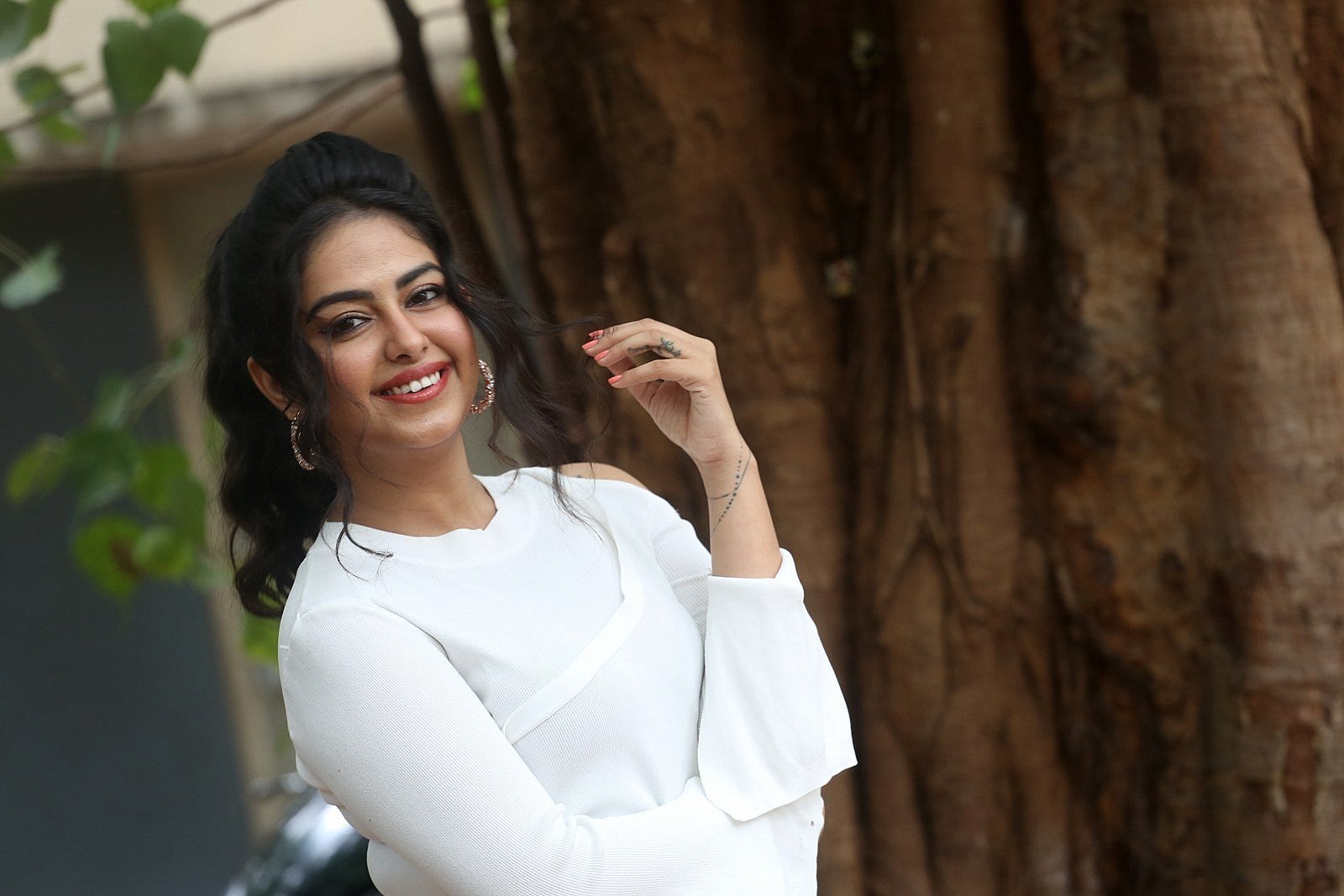 Raju Gari Gadhi 3 Avika Gor - HD Wallpaper 